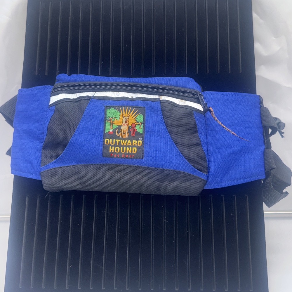Outward Hound‎ Pet Gear Fanny Pack Treat Pouch Blue EUC